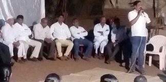 क्रांती मोर्चाच्या निमित्तान तालुक्यात नेते येताहेत एकाच व्यासपीठावर mandoli village meeting 1