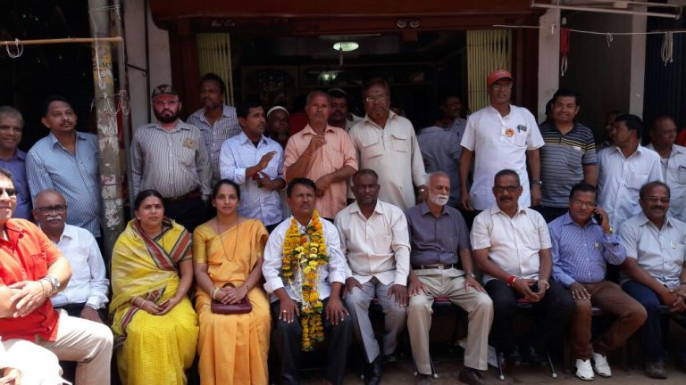 इलियास ची थोपटली साऱ्यांनीच पाठ