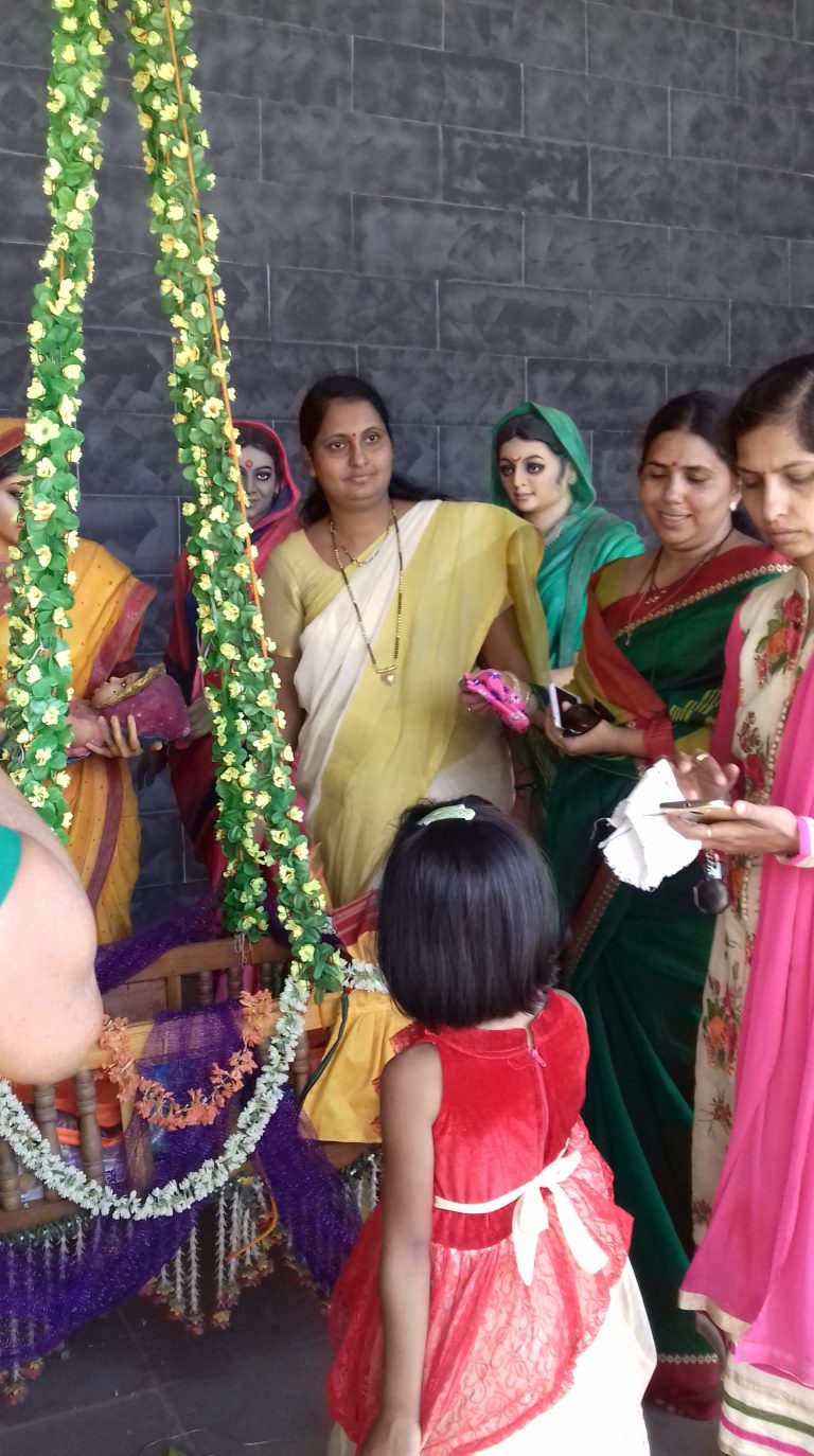 अन महापौरांनी म्हटला पाळणा…