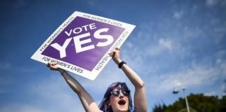 एक्सिट पोल म्हणतात एस फॉर वुमन्स लाईव्हज