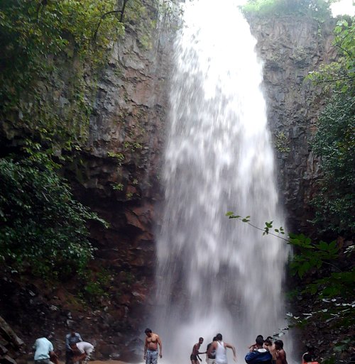 Sundi falls