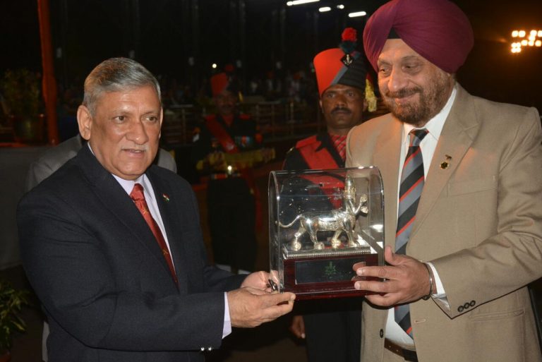 मराठा जवानांनी शौर्याची परंपरा कायम ठेवावी-बिपीन रावत