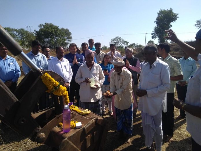 Water pyas foundeshan Water pyas foundeshan