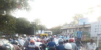 शहरात पुन्हा वाहतूक कोंडीची डोकेदुखी TRaffic jam