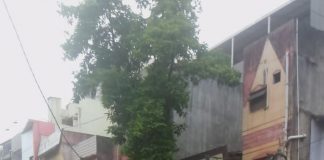 पिण्याच्या पाण्यासाठी खडेबाजार परिसरात रास्तारोको Rasta roko