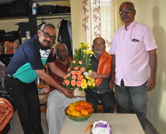 Mantri felicited Mantri felicited