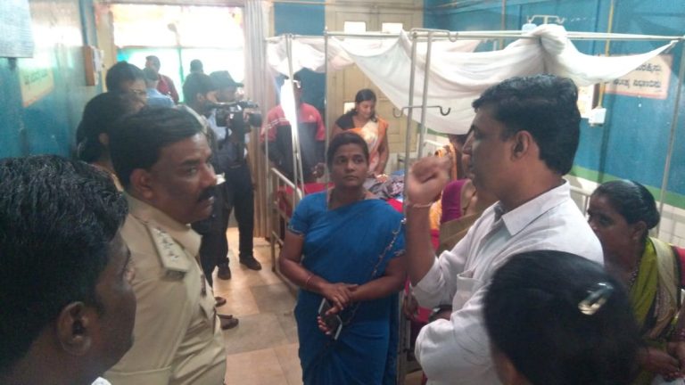 ‘अन्नातून विषबाधा पन्नासहुन अधिक मुलं अस्वस्थ’