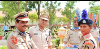 टेंगीनकेरी गल्लीच्या कन्येने मारली बाजी Samta rane