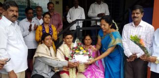 या साहसी युवा बॉक्सरवर होतोय कौतुकांचा वर्षाव.. Boxer honoured