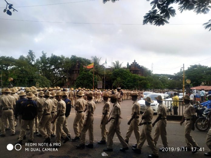 Police protection ganesh visarjan Police protection ganesh visarjan