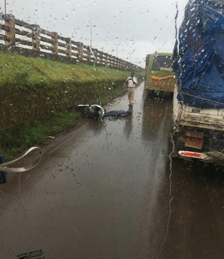 ACcident new gandhi nagar