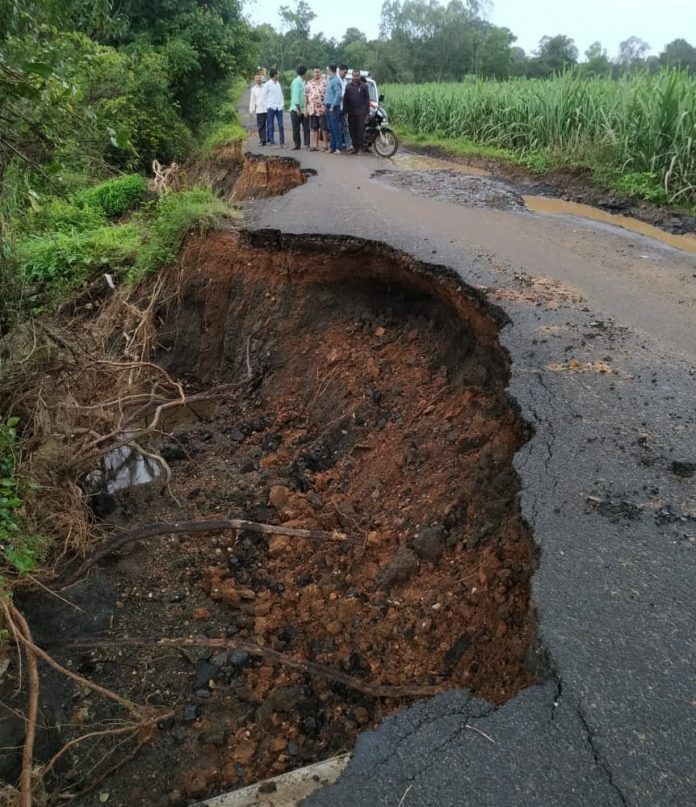 Road collaps Road collaps