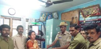 प्रामाणिक रिक्षाचालकाचे होत आहे कौतुक