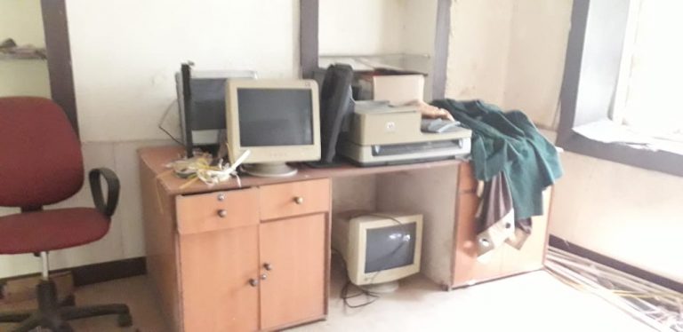 तालुका पंचायतीच्या आमदार कक्षांची वाताहत