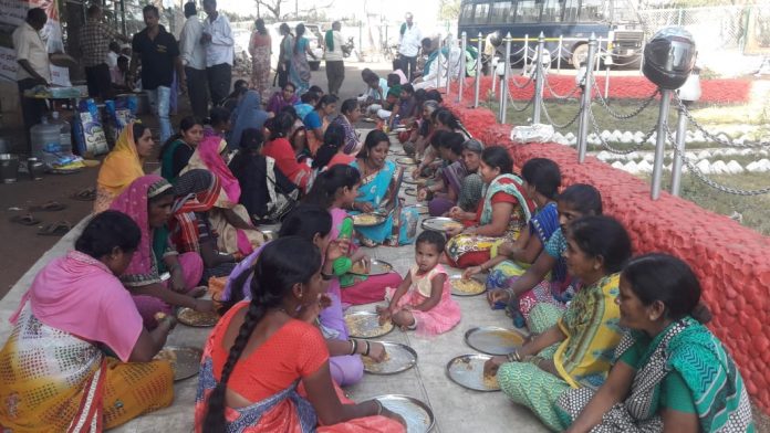 Buda farmers strike Buda farmers strike