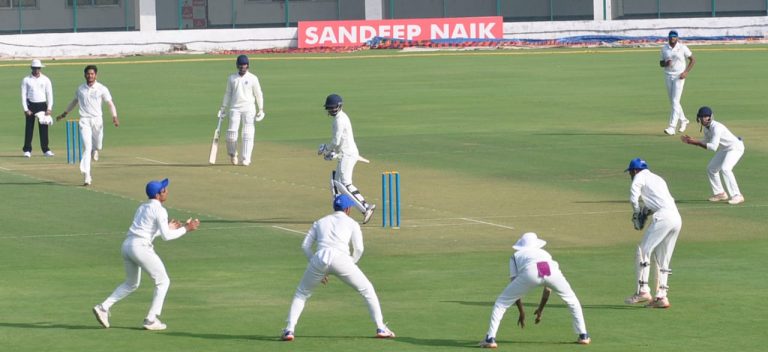 कर्नल सी. के. नायडू क्रिकेट स्पर्धा: आंध्रप्रदेश 281 धावांमध्ये गारद