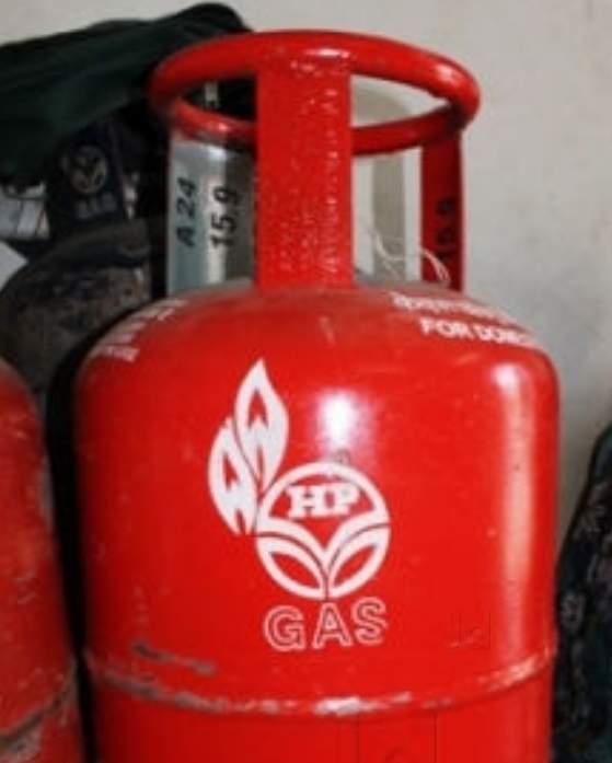 ‘एच.पी.’कडून इन्शुरन्सच्या नावाखाली जमा केलेले पैसे जातात कुठे?