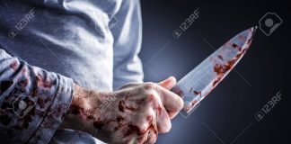 वडगांवात युवकांवर खुरप्याने हल्ला Chaku knife