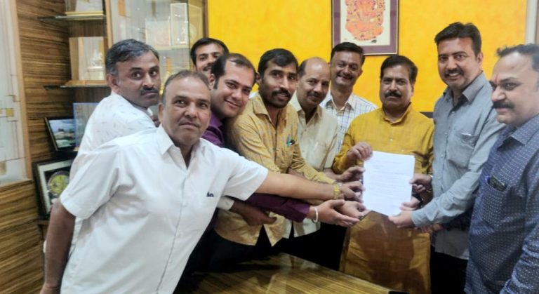 बेळगाव राजस्थानी समाजाचे रेल्वे राज्यमंत्र्यांना साकडे-