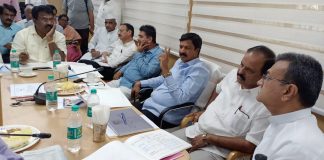 पाटबंधारे मंत्र्यांनी बेळगावात घेतली बैठक