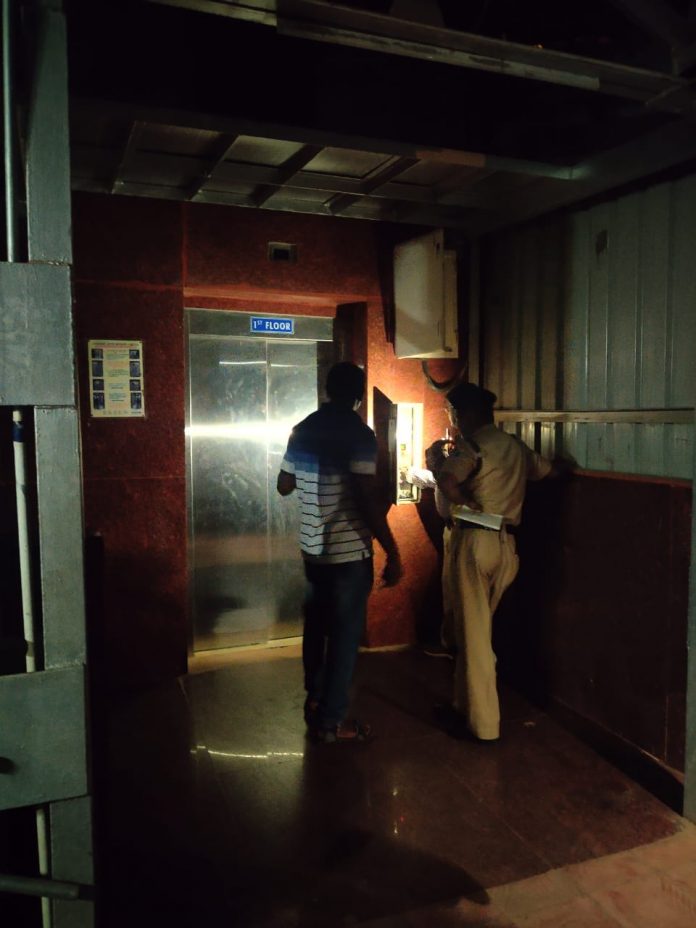 Lift railway station bgm Lift railway station bgm