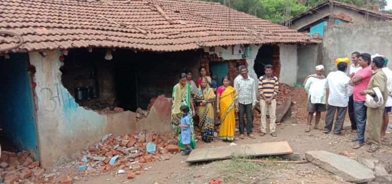 पिरनवाडीनजीक जबरदस्तीने घरांचा ताबा घेण्याचा प्रयत्न