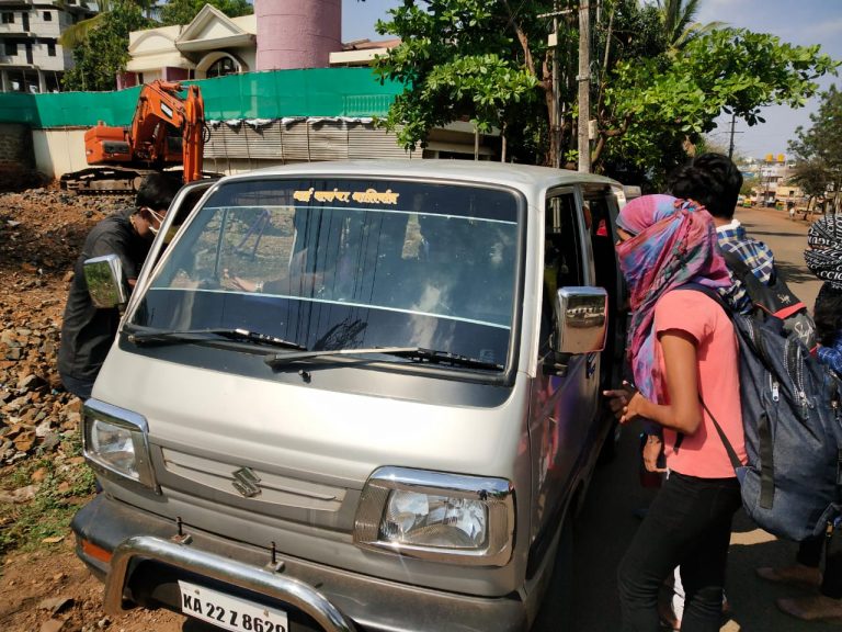 त्या सावंतवाडीतील विद्यार्थिनी सुखरूप पोहोचल्या