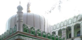मशिदी, दर्गा मध्ये जाताना पाळावे लागतील हे 13 नियम Khatal wali dargah