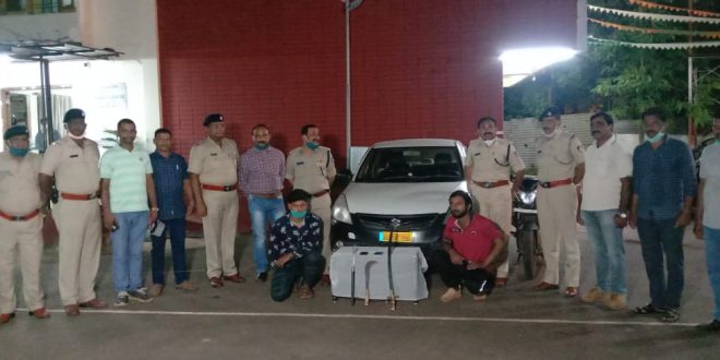 खडे बाजार पोलिसांनी केली दोन गुंडांना अटक