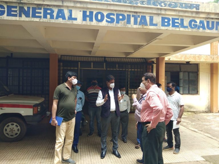 Dc visits military hospital