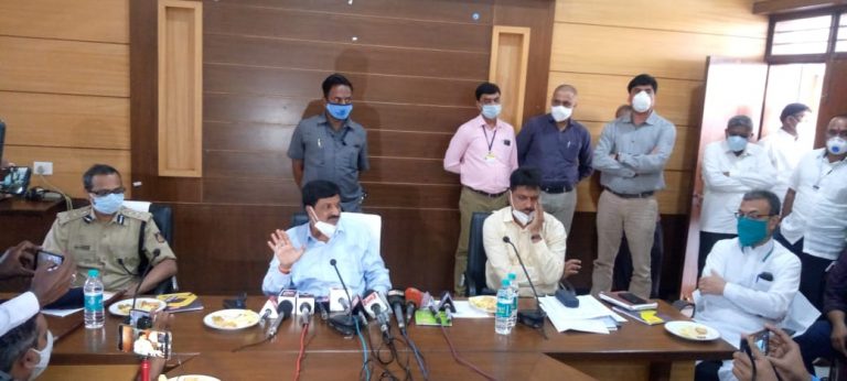 बिम्स मधील कोविड वार्ड करणार पारदर्शक-जारकीहोळी