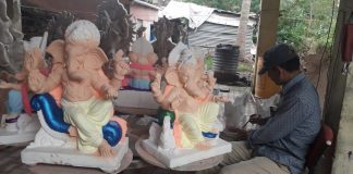 गणरायांच्या आगमनासाठी सारे सज्ज, मात्र प्रशासनाचे आडकाठी