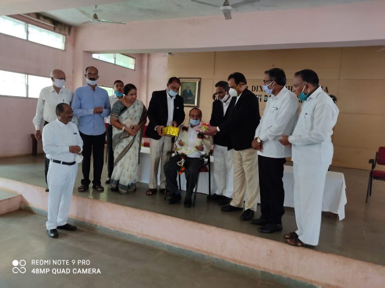 बेळगाव बार असो.ने दिला “या” न्यायाधीशांना प्रेमाचा निरोप