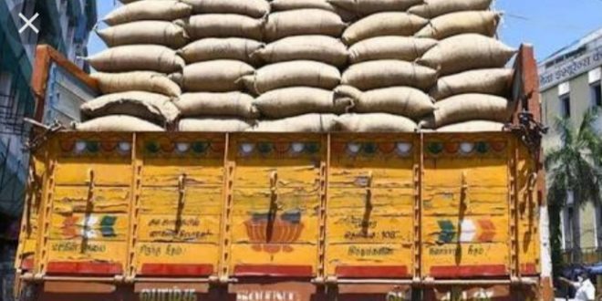 एका ट्रान्सपोर्ट कंपनीची दुसऱ्या ट्रान्सपोर्ट कंपनीला टोपी