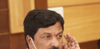 रमेश जारकीहोळी तातडीने दिल्लीला रवाना Ramesh jarkiholi