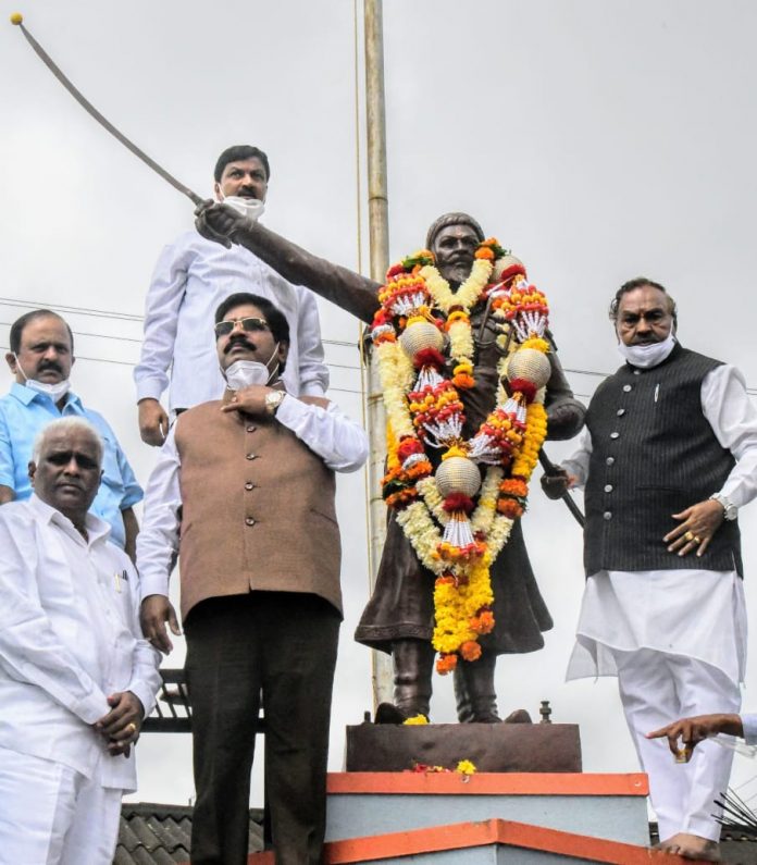 Garlanding piranwadi Garlanding piranwadi