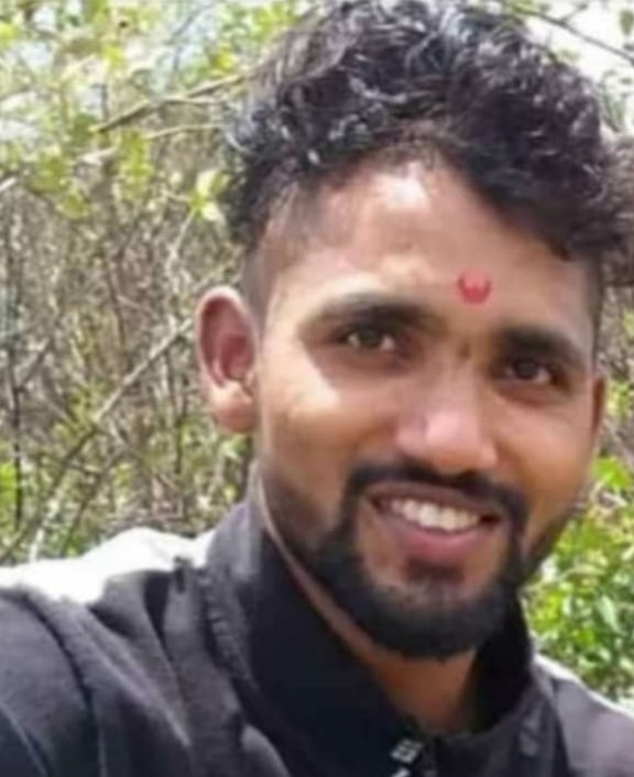 belgaum-muchandi-village-death-fallen-from-building-akash-varape-