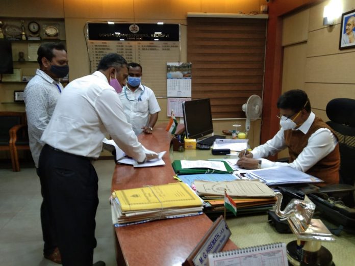 IMG-20200918-WA0461 Gunjtkar smart city complaint