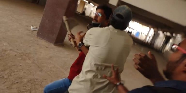 पत्रकारावर हल्ला करणाऱ्याला व्यक्तीला अटक