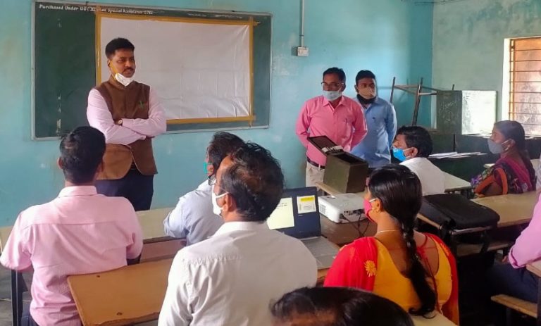 ग्रामपंचायत निवडणुकीच्या नियमांचे काटेकोर पालन व्हावे : जिल्हाधिकारी