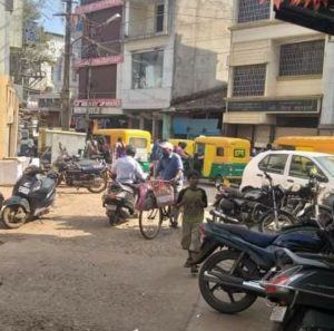 Bhendi bazar traffic