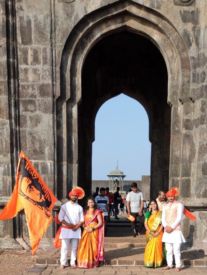 24558769-5c79-40f6-a4ad-6727a478e837