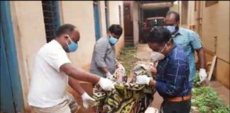 सामाजिक कार्यकर्त्यांनी दिले वृद्धाला जीवनदान Ncp angolkar