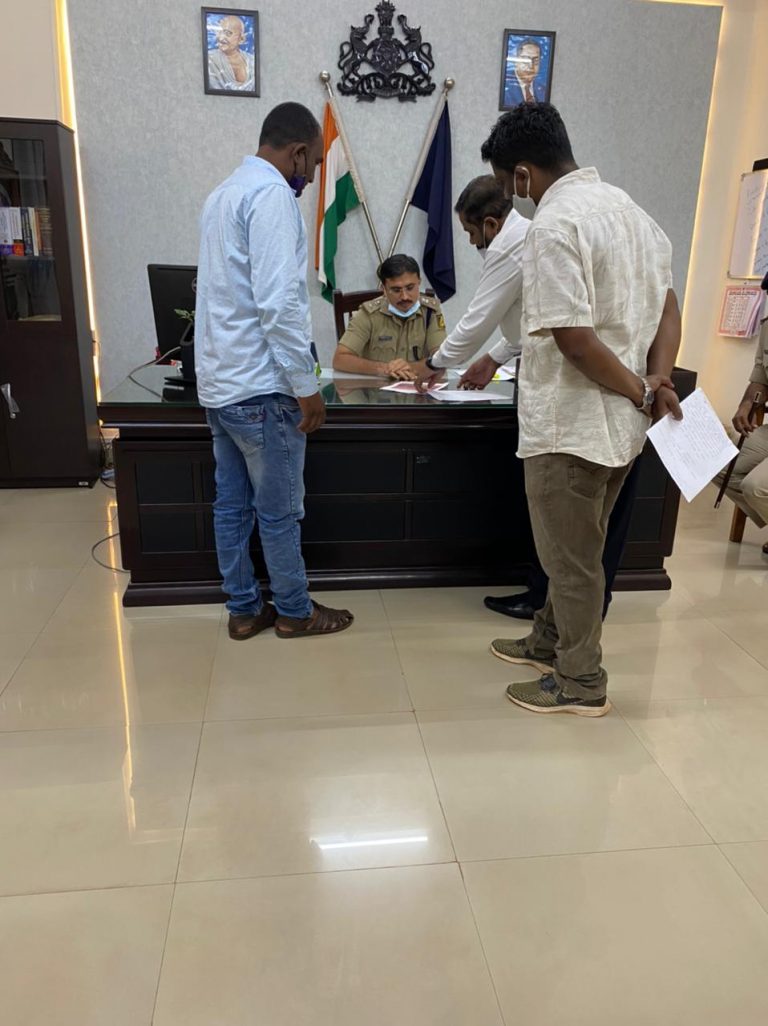 वादग्रस्त पोस्ट : हॉटेल विरुद्ध पोलिसात तक्रार