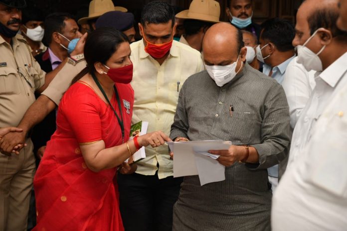 Sonali sarnobat Sonali sarnobat