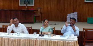 या अधिकाऱ्यांना या लोकप्रतिनिधींनी दिली कडक सूचना