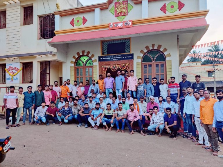 ‘या’ युवक संघाच्या वर्धापन दिनानिमित्त देवी-देवतांचे पूजन