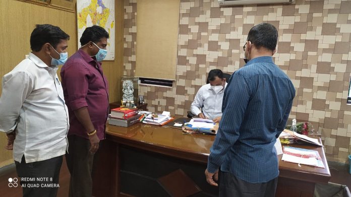 Demand shutt fast food centre Demand shutt fast food centre