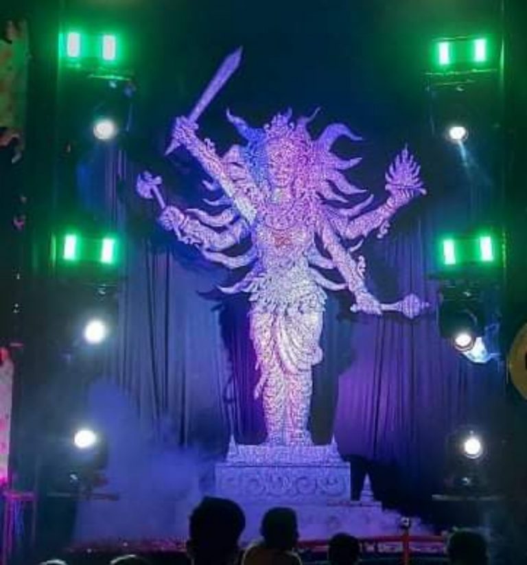 दक्षिण काशी कुलस्वामिनीची लक्षवेधी भव्य मूर्ती