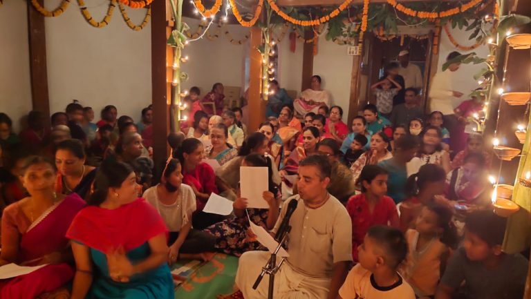 1 लाख वातींच्या दिव्यांचा दीपोत्सव झाला साजरा